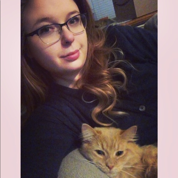 Meet your Posher, Mariah - Picture 1 of 1